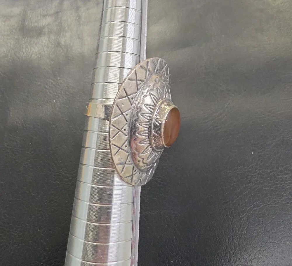 N/A bold oval
